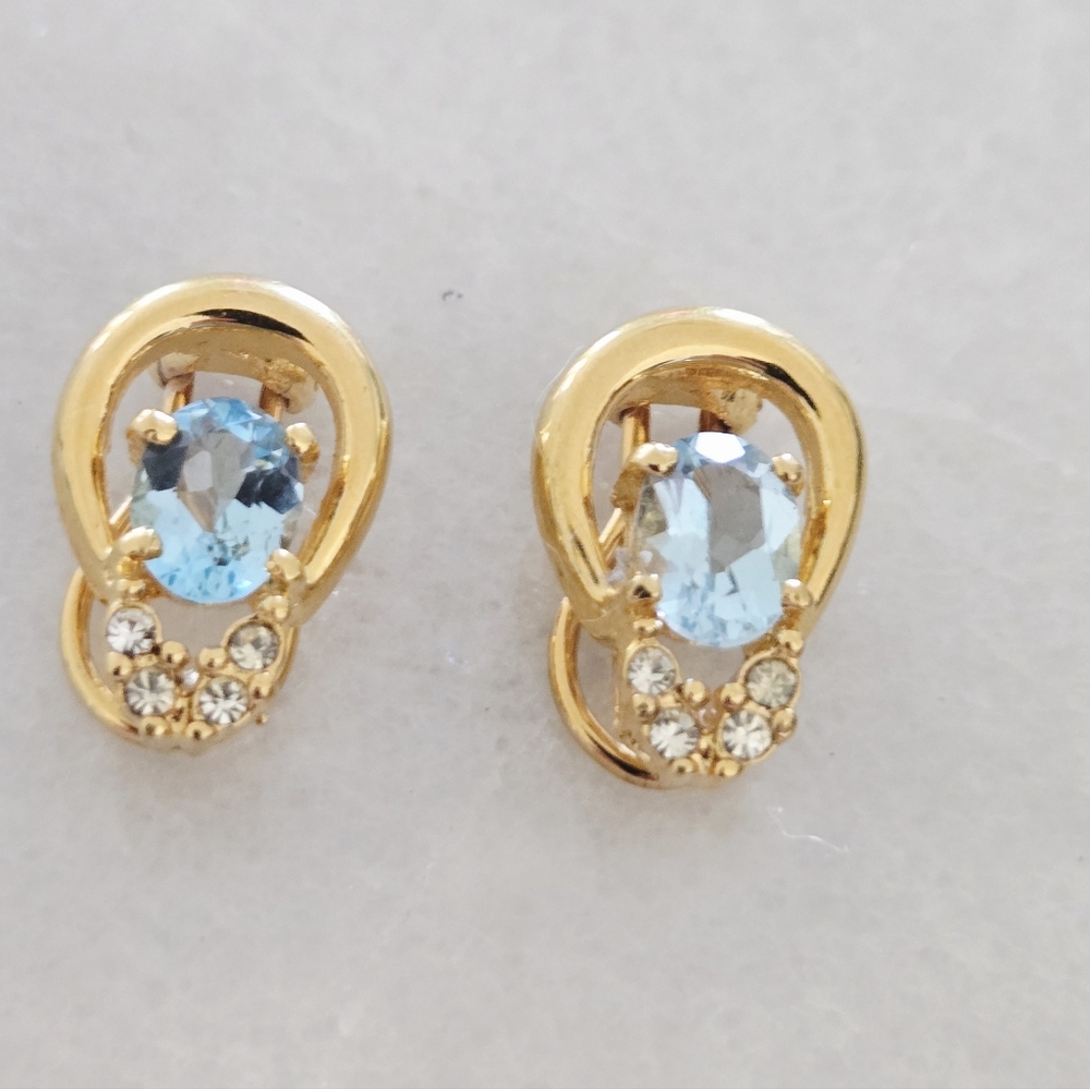 Elegant Gold Tone and Blue Gemstone Clip Earrings
